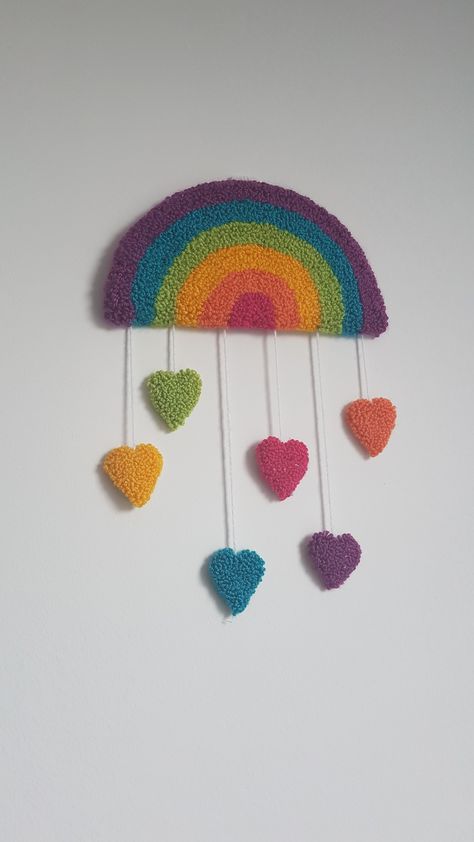 Tufted Wall Art, Punch Needle Art Ideas, Punchneedle Ideas, Tufting Diy, Needle Cushion, Weaving Loom Diy, Punch Needle Kits, Diy Gift Set, Rainbow Wall Hanging