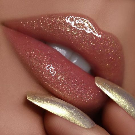 𝐅.𝐔.𝐍 𝐋𝐀𝐂𝐐𝐔𝐄𝐑™ on Instagram: “#NEW ✨Heart of Gold 003 matching lip gloss & nail polish😍💛 Crafted with volumizing and nourishing ingredients for smooth, radiant and…” Clear Glitter Lip Gloss, Red Velvet Fudge, Fun Lacquer, Dark Red Lips, Nail Polish Crafts, High Shine Lip Gloss, Best Lip Gloss, Glitter Lip Gloss, Glitter Gloss