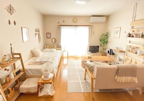 Japanese Apartment Layout, Japanese Studio Apartment, Small Space Living Apartment, Interior Japanese Style, Korean Apartment Interior, Small Room Layouts, Comfortable Bedroom Decor, Japanese Apartment, One Room Apartment