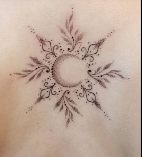 Feminine Dotwork Tattoo, Sun And Moon Belly Button Tattoo, Sun And Snowflake Tattoo, Nature Shoulder Tattoos For Women, Tattoo Idea Back, Back Women’s Tattoos, Belly Button Henna, Tattoo Around Belly Button, Minimal Tattoos For Women