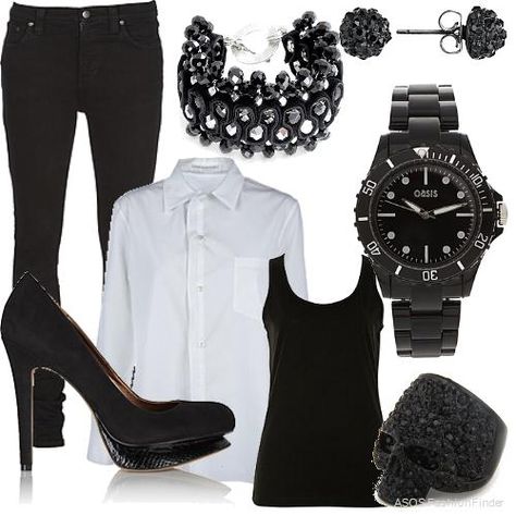 Great Saturday night outfit Bartender Fashion, Bartending 101, Saturday Night Outfit, Bar Tending, Female Bartender, Bartender Outfit, Black And White Outfits, Routine School, Working Outfit