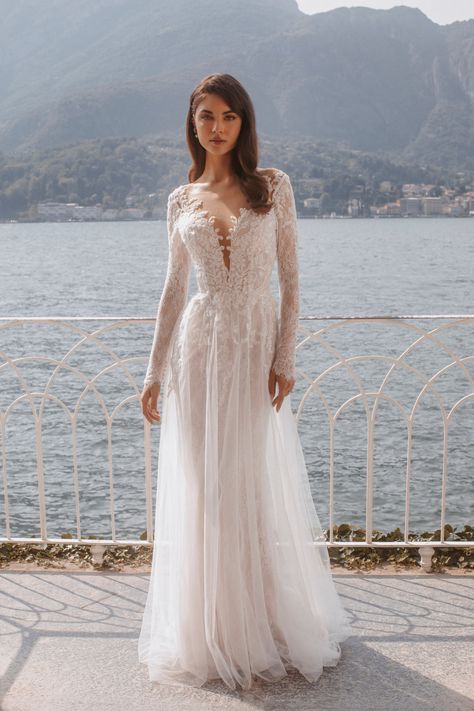 Flowy Lace Wedding Dress, Bride 2024, Fairytale Wedding Dress, 2024 Bride, Wedding Dress With Long Sleeves, Silhouette Wedding, Wedding Design Ideas, Vowel Renewal, Sleeved Wedding