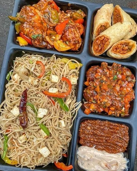 Fast Food Images, Chinese Fast Food, Variety Food, Chicken Noodles, Food F, Diet Lifestyle, Vegetarian Snacks Recipes, Desi Food, Vegetarian Snacks