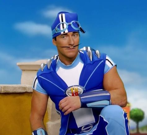 Sporticus Lazy Town, Lazytown Sportacus, Hear Me Out Cake, Lazy Town Sportacus, Magnus Scheving, Olympic Runners, Childhood Crushes, Lazy Town, Buses For Sale