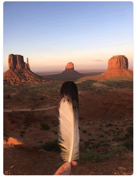 Dark Native American Aesthetic, American Desert Aesthetic, Shaman Woman Aesthetic, Native American Culture Aesthetic, Native Americans Aesthetic, Native Culture Aesthetic, Native Reservation Aesthetic, American Indian Aesthetic, Native American Wallpaper Iphone