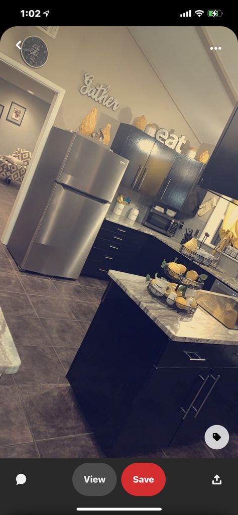 Kitchen Decor Ideas On A Budget, Chill Apartment Vibes, Chill Apartment, Apartment Fever, Dream Apartments, Closets Bedrooms, Kitchen Ideas Decoration, Girl Apartment Decor, Black Kitchen Decor