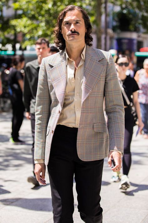 Best-dressed men 2019: GQ verdict | British GQ Paris Street Style Men, Men In Paris, Most Stylish Men, Best Dressed Man, Gq Style, Western Jacket, Vintage Mens Fashion, The Best Street Style, Best Street Style