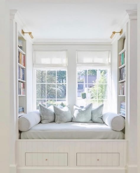 Window Seats - If you are lucky enough to have deep windowsills or very thick walls you could easily install a window seat. If not you could create built in seating in front of a window or use a bench for a similar effect. The key to great window seating is cushions, a seat pad that fits the area, topped with accent cushions to create an inviting finish. . . . . . . . . . . . . . . Window Seat inspiration credited to: @armacmartin @harriethughesinteriordesign... @krinskyinteriors @lemonade_ho... Window Seat Decor, Window Bench Ideas, Bay Window Benches, Bedroom Window Seat, Built In Daybed, Guest Bedroom Home Office, Built In Window Seat, Window Seating, Window Bench Seat