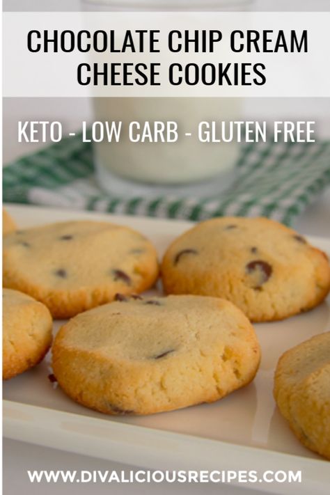 Keto Cream Cheese Cookies Recipes, Keto White Chocolate Chip Cookies, Keto Cream Cheese Chocolate Chip Cookies, Almond Flour Cream Cheese Cookies, Low Carb Cookies Easy, Keto Cream Cheese Recipes, Keto Cream Cheese Dessert, Keto Cookies Easy, Keto Cookies Recipes