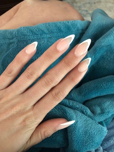 Pointy Nail French Tip, Almond Side French Tip Nails, White French Tip Nails Pointy, French Manicure Stilleto, French Manicure Pointy Nails, V Tip French Nails Almond, French Manicure V Shape, Thick White French Tip Nails Almond, French Tip Nails Pointy