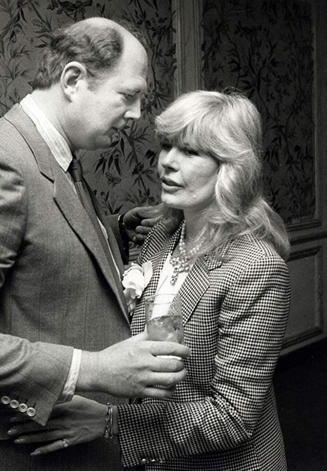 With friend Loretta Swit and David Ogden Stiers attending 28th Annual Genii Awards Luncheon on April 4, 1982 at the Beverly Wilshire Hotel in Beverly Hills, California. Charles Winchester, Loretta Swit, Alan Alda Mash, David Ogden Stiers, Mash 4077, Alan Alda, Dads Favorite, Beverly Hills California, Hot Lips