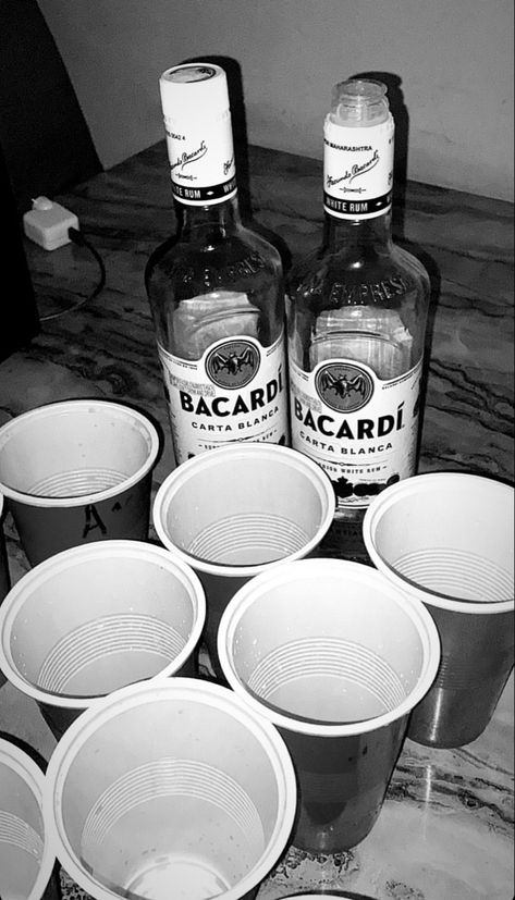 Party Drinks Alcohol Aesthetic, Alcoholic Drinks Snapchat Story, Alchole Bottle Snap, Filipino Alcohol Drinks, Alcohol Pics, Drinks Alcohol Snapchat Story, Alcohol Snap, Fake Alcohol Story, Liquor Snapchat