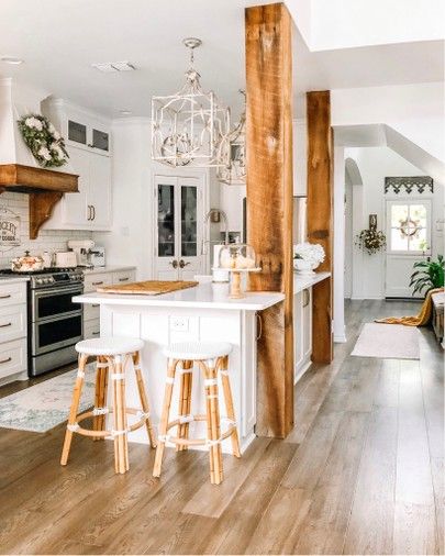 LIKEtoKNOW.it White With Wood Accents, Kitchen Pillar, Oven Hood, Big Mama, Kitchen Redo, Updating House, Farmhouse Kitchen Decor, Kitchen Remodel Idea, Wood Accents