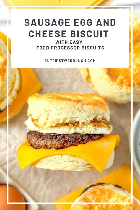 Sausage Egg and Cheese Biscuit Sandwich - But First We Brunch! Sausage Egg And Cheese Biscuit, Sausage Sandwich Recipes, Egg And Cheese Biscuit, Quick Biscuits, Biscuit Sandwiches, Cheese Biscuit, Egg Biscuits, Bagel Breakfast Sandwich, Sausage Biscuits