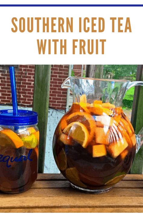 southern iced tea with fruit in pitcher Southern Iced Tea, Creative Lunch Ideas, Tea Infusion Recipes, Simple Weeknight Dinners, Summer Iced Tea, Quick Delicious Meals, Southern Sweet Tea, Fruit Recipe, Southern Summer