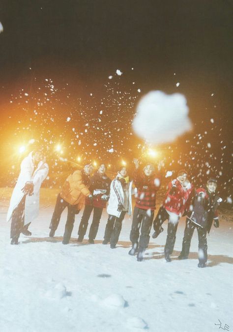 Bts Winter Package, Bts Winter, Bts Christmas, Bts Group Photos, Winter Wallpaper, Billboard Music Awards, Bts Group, About Bts, Bts Bangtan Boy