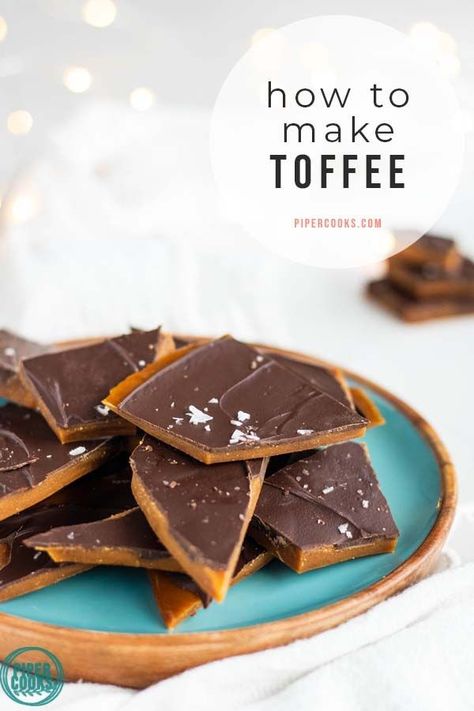 Learn how to make toffee at home in this easy recipe for buttery toffee covered in chocolate. I use a candy thermometer. If you don’t have one follow along with the time guidelines and the step-by-step photos. Cover with your choice of chocolate, I use dark chocolate chunks. Sprinkled with Turkish Flaky Sea Salt for a sweet and salt snack. Sea Salt Toffee, Christmas Baking Recipes Easy, How To Make Toffee, Christmas Baking Easy, Toffee Bark, Salted Toffee, Homemade Toffee, Toffee Candy, Sea Salt Chocolate