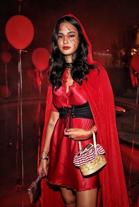 Red Cape Halloween Costume Ideas, Red Cape Costume Ideas, Red Head Costumes, Female Halloween Costume Ideas, Female Costume Ideas, Red Dress Halloween Costume Ideas, Red Cape Costume, Halloween Costumes Female, Female Halloween Costumes