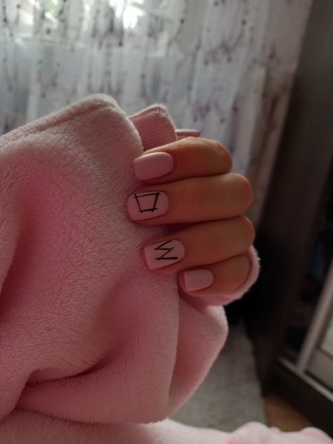 Supernatural Nails Designs, Supernatural Nail Art, Supernatural Nails, Supernatural Dean, Supernatural Fans, Nail Inspiration, Indie Fashion, Dean Winchester, School Outfits