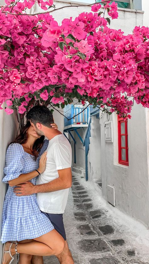 europajaro on Instagram: Days in Mykonos be like👆🏻🌺🌊🇬🇷 . #reelsinstagram #mykonos #mykonosgreece #utazomajom #europetravel #travelgram #greekislands #mykonos🇬🇷… Mykonos Couple, Greece Photo Ideas, Couple Travel Photos, Greece Mykonos, Travel Pose, Like This Song, Photography Posing Guide, Couple Picture Poses, Photo Poses For Couples