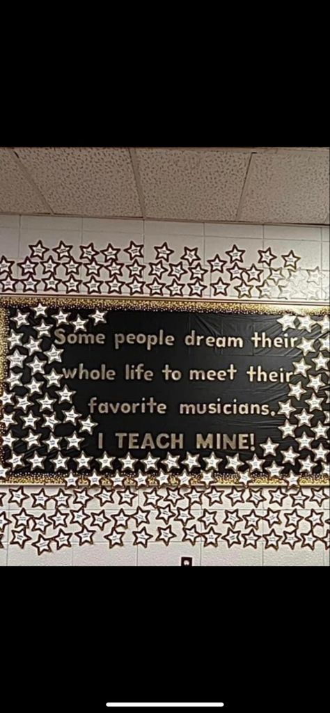 Music Bulletin Boards High School, Music Teacher Door Decoration, Music Class Bulletin Boards, Broadway Bulletin Board, Choir Teacher Aesthetic, Music Bulletin Boards Elementary, Choir Classroom Decor, Elementary Music Classroom Decor, Music Room Bulletin Boards