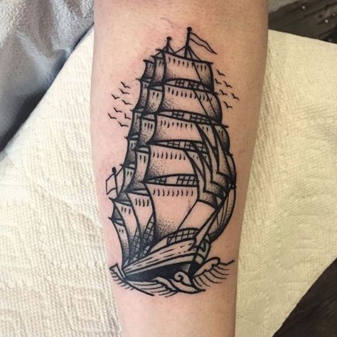 Traditional Ship Tattoo, Boat Tattoo, Poseidon Tattoo, Sailor Tattoos, Traditional Tattoo Sleeve, Tattoo Rose, Nautical Tattoo, Ship Tattoo, Cool Tattoos For Guys