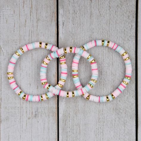 Make Clay Beads, Clay Bead Necklace, Beaded Braclets, Preppy Bracelets, Homemade Bracelets, Preppy Jewelry, Clay Bracelet, Bead Charms Diy, Diy Bracelet Designs