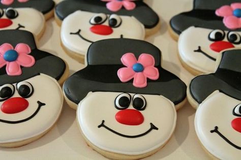 Christmas Cookie Cake, Cookie Connection, Snowman Cookies, Winter Cookie, Sugar Cookie Designs, Frosty The Snowman, Cookie Decorating Ideas, Pretty Cookies, Fancy Cookies