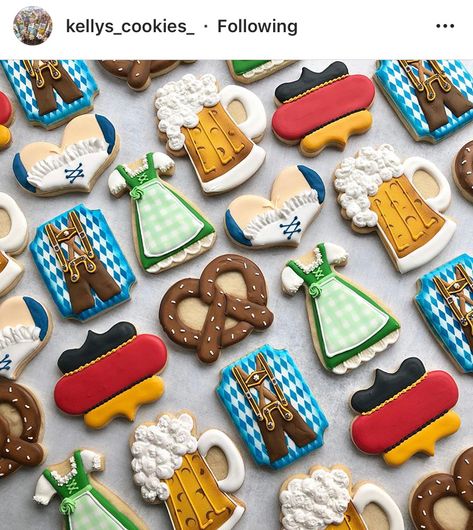 German Cookies Decorated, Oktoberfest Cookies Royal Icing, Germany Themed Party, Oktoberfest Decorated Cookies, Octoberfest Cookies Decorated, Oktoberfest Cookies Decorated, Octoberfest Cookies, German Birthday Party, Oktoberfest Kids Party