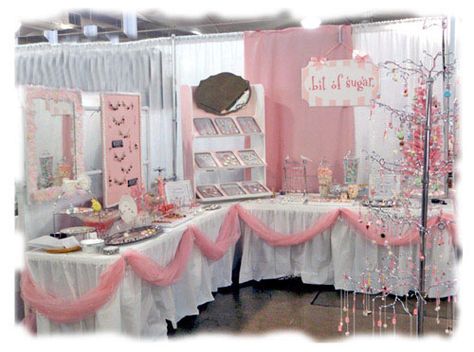 indoor craft fair display by bit of sugar--in love with the mirrors and pink garland.  Adorable. Craft Fair Booth Display, Muebles Shabby Chic, Jewelry Booth, Craft Show Booths, Craft Show Booth, Craft Booth Display, Indoor Crafts, Fair Display, Craft Fairs Booth