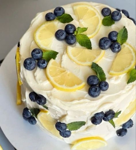 Summer Birthday Cake, Lemon Blueberry Cake, Blueberry Lemon Cake, Spring Cake, Summer Cakes, Cute Baking, Blueberry Cake, Pretty Birthday Cakes, Lemon Blueberry