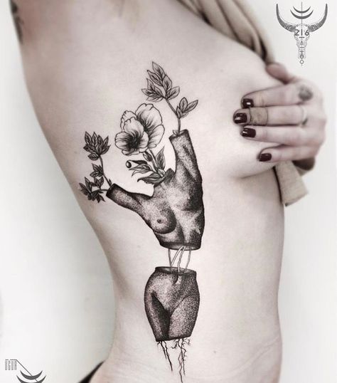 Sculpture Tattoo Ideas, Female Figure Tattoos, Weird Flower Tattoo, Plant Head Tattoo, Large Leg Tattoos For Women, Female Form Tattoo, Temporary Tattoos Diy, Tattoos Flowers, Anatomy Tattoo