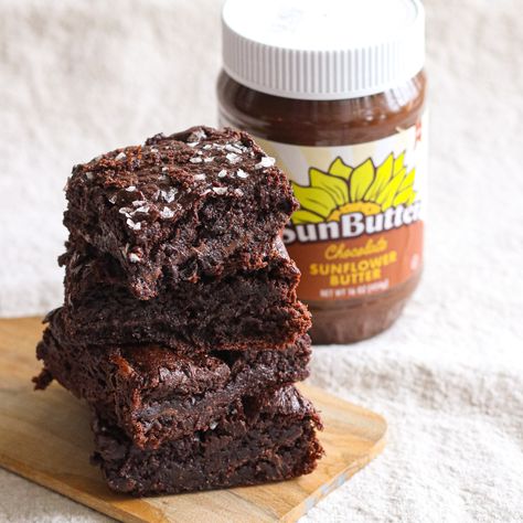 Top Allergen Free Brownies with NEW Sunbutter Chocolate Sunflower Spread — Everyday Allergen-Free Chocolate Sunbutter Recipes, Sunflower Butter Recipes, Sunflower Seed Butter Recipes, Sunflower Butter Cookies, Chocolate Sunbutter, Sunbutter Cookies, Sunbutter Recipes, Chocolate Sunflower, Gluten Free Brownies Recipe