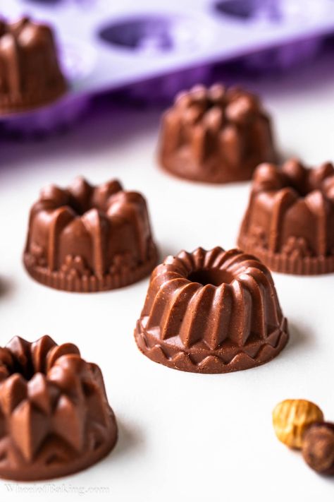 Hazelnut gianduja chocolates that were poured in mini Bundt cake mold. Gianduja Recipe, Sweet Balls, Sugar Icing, Small Food Processor, Tasty Chocolate Cake, Chocolate Nuts, Hazelnut Spread, Chocolate Decorations, Three Ingredient