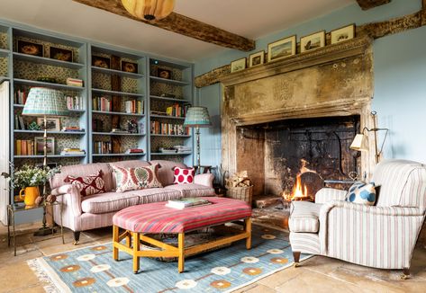 Contemporary White Kitchen, White Floorboards, Rustic Cottage Style, Farrow & Ball, Cotswolds Cottage, New Architecture, Edwardian House, Simple Room, Country Living Room