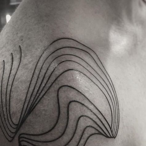 Willa Tattoos on Instagram: "Plenty of lines in this one! @lanternandsparrow #brisbane #brisbanetattoo #linetattoo #shouldertattoos #blacktattooing" Brisbane Tattoo, Line Tattoos, Shoulder Tattoo, Black Tattoos, Brisbane, Tattoos, Instagram, Shoulder Tattoos