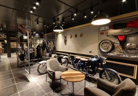 Motorbike Showroom, Motorcycle Showroom Interior, Motorcycle Showroom Design, Car Showroom Design, Garage Workshop Layout, Pole Barn Garage, Garage Storage Inspiration, Modern Coffee Shop, Big Bike