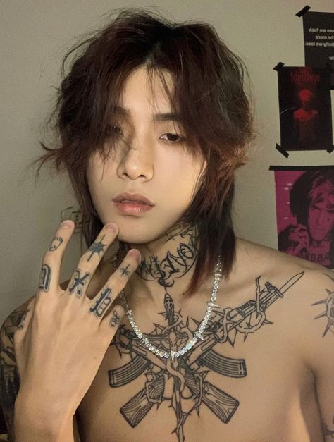 Alternative Mens Hair, Hot Emo Guys With Piercings, Guys With Lip Piercings, Dragon Tattoo For Women, Hot Asian Men, Handsome Asian Men, Asian Tattoos, Boy Tattoos, Cute Asian Guys