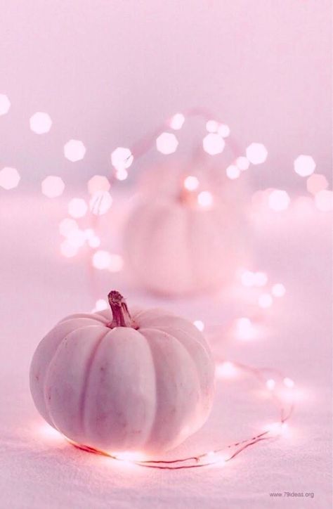 Easy Nail Polish Ideas, Easy Nail Polish, Nail Polish Ideas, Helloween Wallpaper, Ideas For House, Pink Thanksgiving, Pink Glitter Wallpaper, Halloween Wallpaper Iphone Backgrounds, Pumpkin Wallpaper