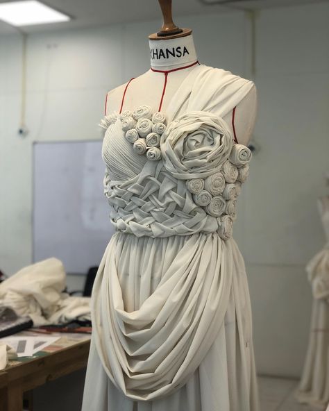 Draping🧵🪡📍📍✂️ #draping #drapingdesigns #drapingtechnique #eveningwear #drapingtechniques #drapingstyle #drapingfabric #drapingfashion Creative Draping Fashion, Draping Project, Draping Gown, Ancient Greece Fashion, Fashion Show Design, Draping Ideas, Draping Techniques, Fashion Draping, Silk Ribbon Embroidery Patterns