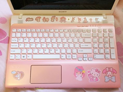 Techno Core, Gamer Room, Hello Kitty Items, Kawaii Aesthetic, Kawaii Shop, Everything Pink, Bellini, Pastel Aesthetic, Softies