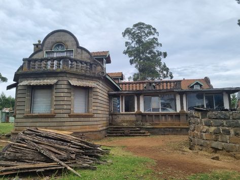 'KRUGER' house, European settler farmer, Kenya Kenyan Houses, Kenya, Farmer, House Styles, Home Decor, Home Décor