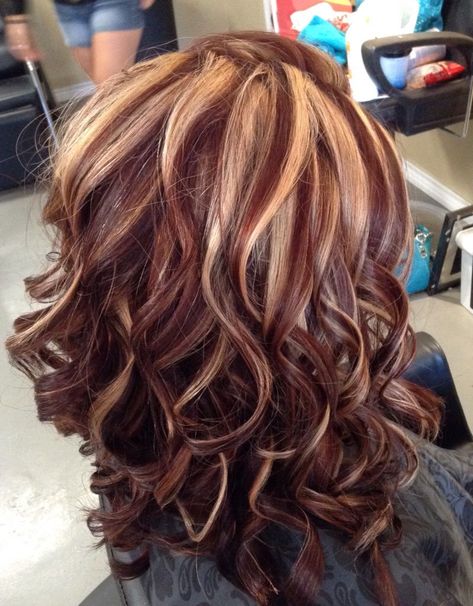 Burgundy Highlights, Spring Hair Color, Hair Color Auburn, Red Highlights, Burgundy Hair, Hair Color Highlights, Brown Blonde Hair, Auburn Hair, Hair Color And Cut