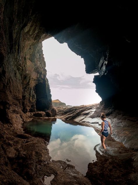 England Bucket List, Places To Visit In England, Crantock Beach, England Travel Guide, Cornwall Beaches, Best Beaches To Visit, Newquay Cornwall, England Photography, Surfers Paradise