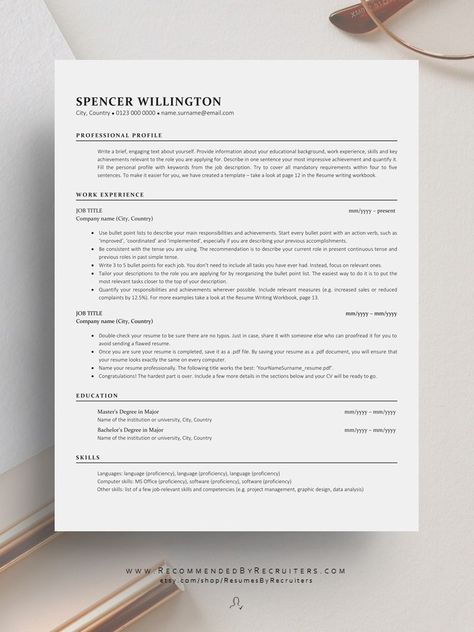 Resume Tips No Experience, Basic Resume Examples, Visual Resume, Best Cv, Professional Resume Examples, Cv Writing, Resume Ideas, Resume Professional, Minimalist Resume Template