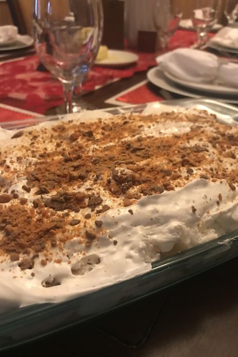 Butterfinger Delight Butterfinger Delight, Butterfinger Recipe, Butterfinger Recipes, Angel Food Cake Mix, Butterfinger Cake, Butterfinger Candy, Angel Food Cake, Food Cake, Cool Whip