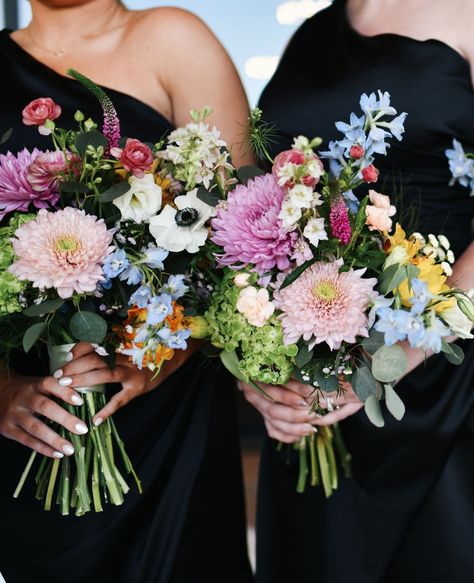 #SouthernBride #Bridesmaids #WeddingFlowers #WeddingBouquet #BridesmaidsBouquets #BridesmaidDresses Black Bridesmaid Dresses Flowers, Black Bridesmaid Dresses Bright Flowers, Black Bridesmaid Dresses With Colorful Flowers, Black Bridesmaid Dress, Bridal Parties Colors, Fern Wedding, Black Bridesmaid, Black Bridesmaids, Southern Bride