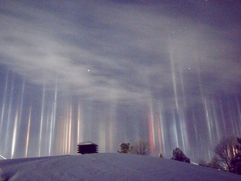 Light Pillars, Optical Phenomena, Winter Sunrise, Fantasy Tattoos, Wild Weather, Atmospheric Phenomenon, Natural Phenomena, Extreme Weather, Science And Nature