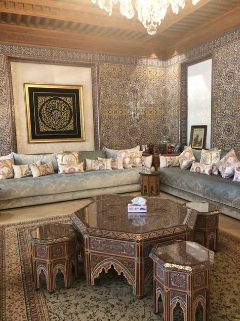 Traditional Moroccan House, Moroccan House Aesthetic, Kitchen Remodel Farmhouse, Moroccan Farmhouse, Arabic Interior Design, Moroccan Houses, Morocco Aesthetic, Moroccan Interior Design, Remodel Farmhouse