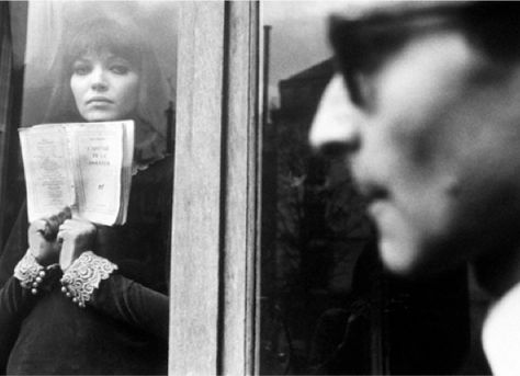 Anna Karina and Jean-Luc Godard on the set of Alphaville, 1965. French New Wave, Jeanne Moreau, Fritz Lang, Lucet, Anna Karina, Faye Dunaway, Jean Luc Godard, Septième Art, French Films